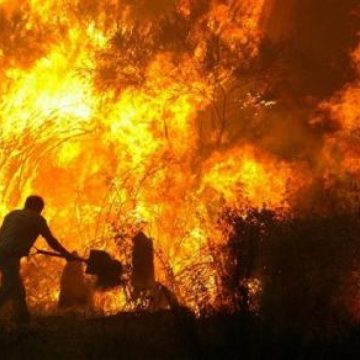 Cel puţin 30 de incendii de păşuni s-au produs în luna martie, în judeţul Maramureş Cel puţin 30 de incendii de păşuni s-au produs în luna martie, în judeţul Maramureş