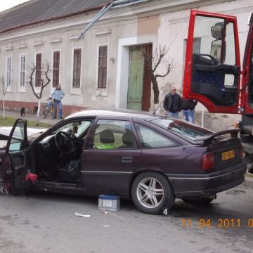 Accident rutier provocat de un poliţist