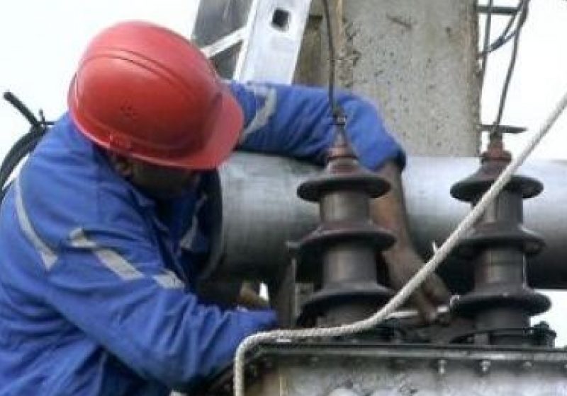 Electrica va întrerupe alimentarea cu energie electrică în mai multe localități