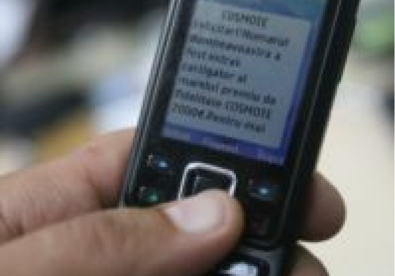Atenție la mesajele de pe telefon!
