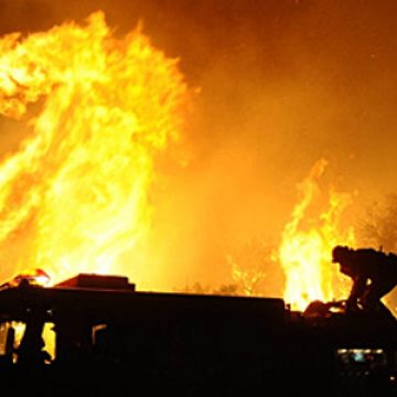 Structuri militare şi civile au intervenit pentru stingerea unui incendiu în zona montană a comunei Bistra Structuri militare şi civile au intervenit pentru stingerea unui incendiu în zona montană a comunei Bistra