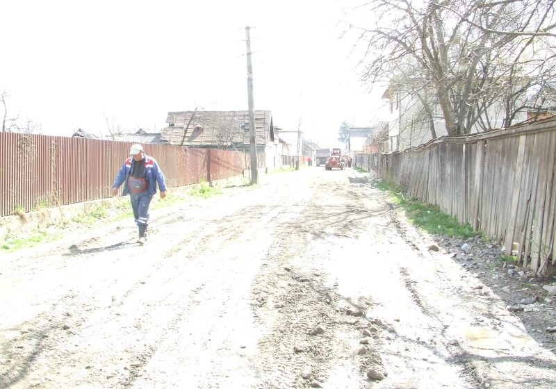 Alo Urbana, prea mult pietriş! Alo Urbana, prea mult pietriş!
