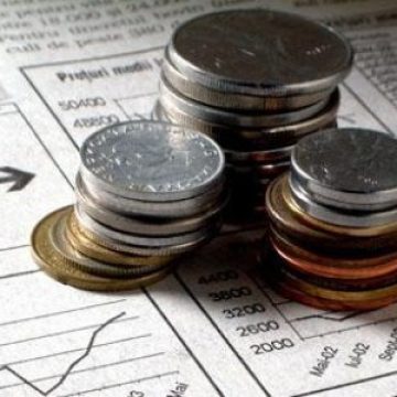 Românii intenţionează să cheltuiască mai mult în acest an Românii intenţionează să cheltuiască mai mult în acest an