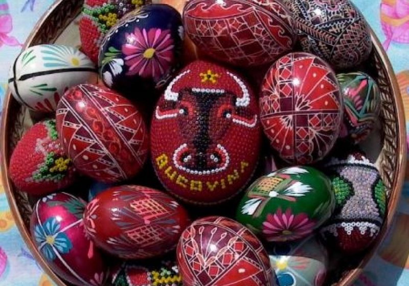 Taras Sevcenko organizează concursul  naţional „Obiceiuri şi tradiţii de Paşte la români şi  la minorităţile naţionale din România”.