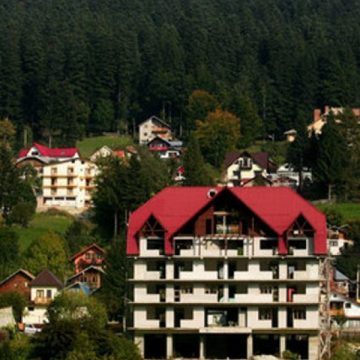 Oferte speciale pentru turişti în hoteluri şi pensiuni de pe Valea Prahovei, de 1 Mai Oferte speciale pentru turişti în hoteluri şi pensiuni de pe Valea Prahovei, de 1 Mai
