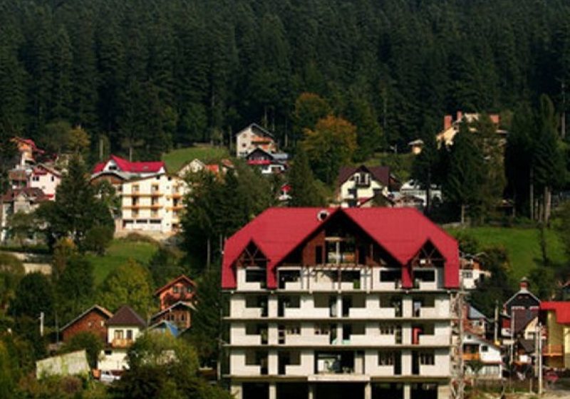 Oferte speciale pentru turişti în hoteluri şi pensiuni de pe Valea Prahovei, de 1 Mai