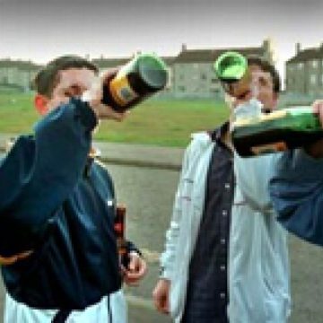 Tinerilor care beau alcool în mod regulat le este afectată capacitatea de memorare