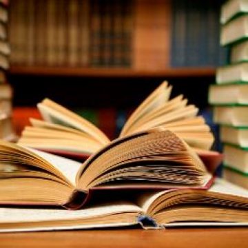 Peste 7.000 de cititori au trecut anul acesta pragul Bibliotecii Municipale "Laurenţiu Ulici"