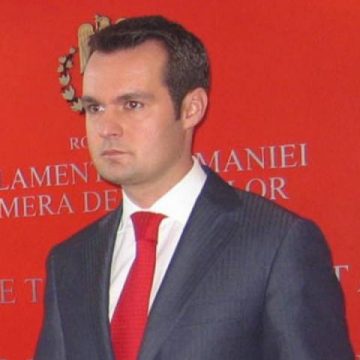 Catalin Chereches isi anunta astazi demisia din functia de deputat