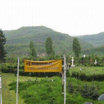 Sambătă, 14 mai, va avea loc Pelerinajul Naţional anual la Cimitirul Săracilor din Sighetul Marmaţiei. Sambătă, 14 mai, va avea loc Pelerinajul Naţional anual la Cimitirul Săracilor din Sighetul Marmaţiei.