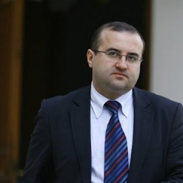 Claudiu Săftoiu, analist politic, fost consilier prezidențial, s-a înscris, în Partidul Național Liberal Claudiu Săftoiu, analist politic, fost consilier prezidențial, s-a înscris, în Partidul Național Liberal