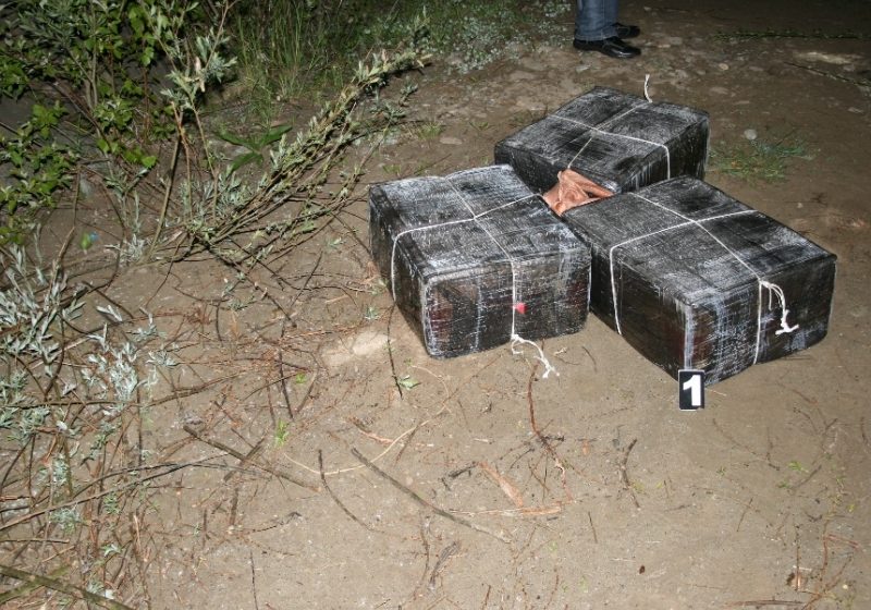 Poliţiştii de frontieră au împuşcat un contrabandist la graniţa cu Ucraina