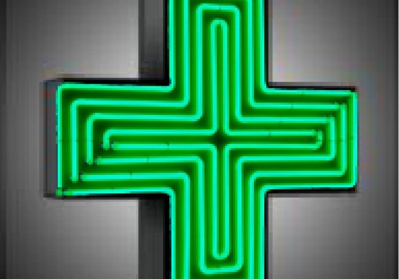 Verificări la sistemele de securitate de la farmacii