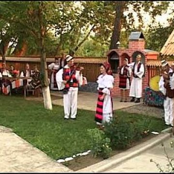 Invitaţii de azi la emisiunea "Dor Moroşan" Invitaţii de azi la emisiunea "Dor Moroşan"