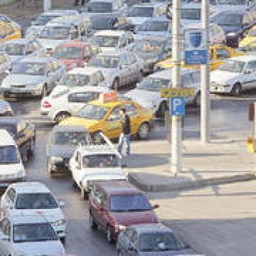 Un nou mod de calcul al impozitului pe autovehicule, aprobat de Senat: Se va ţine cont de marcă, tip şi motorizare