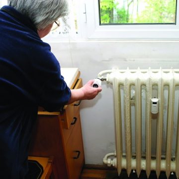 Eliminarea subvenţiei la încălzire: Familiile cu venit net pe membru de peste 850 lei vor avea facturi mai mari