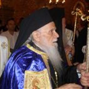 IPS Justinian Chira: 90 de ani in evlavie si piosenie