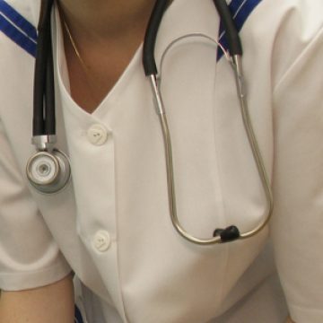 De mâine, medicii de familie nu vor mai elibera reţete compensate sau gratuite, nu vor elibera bilete de internare şi nu vor mai emite bilete de trimitere De mâine, medicii de familie nu vor mai elibera reţete compensate sau gratuite, nu vor elibera bilete de internare şi nu vor mai emite bilete de trimitere