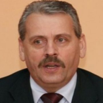 Mircea Man participă la Sibiu la o dezbatere privind problemele curente ale muncii poliţiştilor Mircea Man participă la Sibiu la o dezbatere privind problemele curente ale muncii poliţiştilor