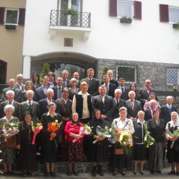 10 cupluri din Sighetu Marmaţiei au sărbătorit duminică 50 de ani de casnicie 10 cupluri din Sighetu Marmaţiei au sărbătorit duminică 50 de ani de casnicie