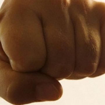 Patru bărbaţi din aceeaşi familie s-au încăierat la barul din satul Tisa Patru bărbaţi din aceeaşi familie s-au încăierat la barul din satul Tisa