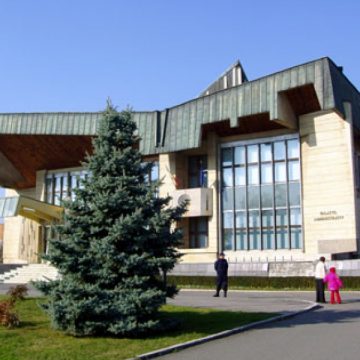 Prefectura Maramureş consultă cetăţenii cu privire la calitatea servicliilor Instituţiei Prefectului