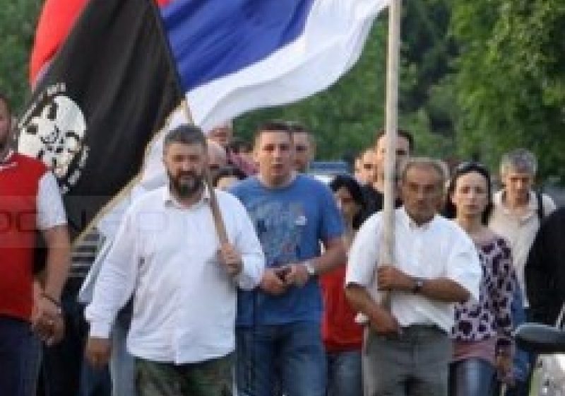 Două mii de sârbi din Bosnia au protestat faţă de arestarea lui Ratko Mladici şi "trădarea" Serbiei