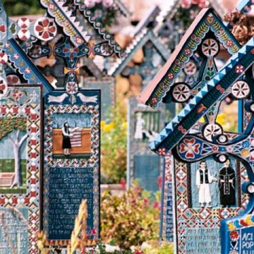 În comuna maramureșeană Săpânța s-a dezvoltat o adevarată industrie a artizanatului În comuna maramureșeană Săpânța s-a dezvoltat o adevarată industrie a artizanatului