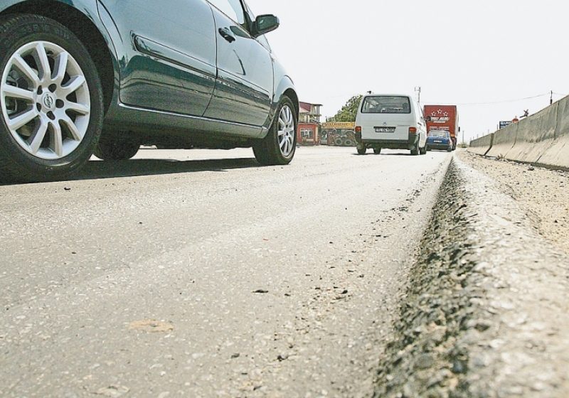 Un băieţel de 7 ani a fost accidentat pe strada Horea din Baia Mare pentru că a traversat în fugă, prin loc nepermis