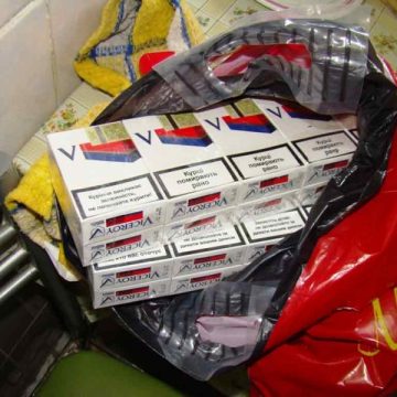 4,5 kg tutun fără documente de provenienţă descoperite în maşina unui sătmărean