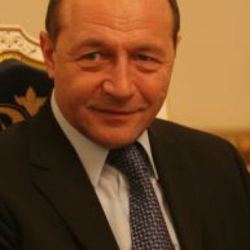 Băsescu: Sistemul antirachetă va fi amplasat la Deveselu, judeţul Olt. Amplasarea costă 400 de milioane de dolari