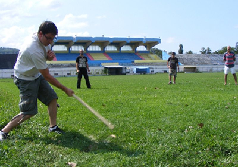 "Moroşenii" contra "Sighetenii", în finala mare a Turneului de promovare a jocului de ţurcă