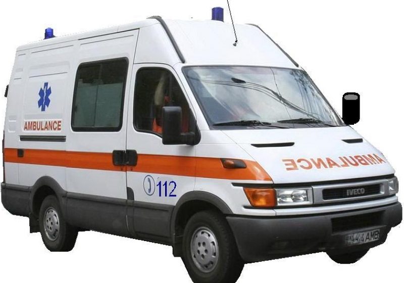 Un băimărean a ajuns la spital cu răni grave după ce a căzut de la etajul II al unui imobil aflat în construcţie