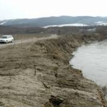 150.000 de euro necesari pentru lucrări de urgenţă în vederea consolidării alunecării de teren de la Chelinţa 150.000 de euro necesari pentru lucrări de urgenţă în vederea consolidării alunecării de teren de la Chelinţa