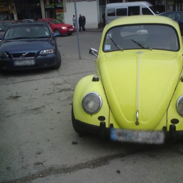 Dacă n-avem parcări.. avem trotuare