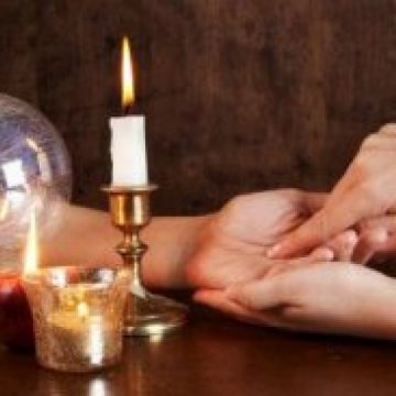 O tânără băimăreancă a fost înşelată de o falsă ghicitoare