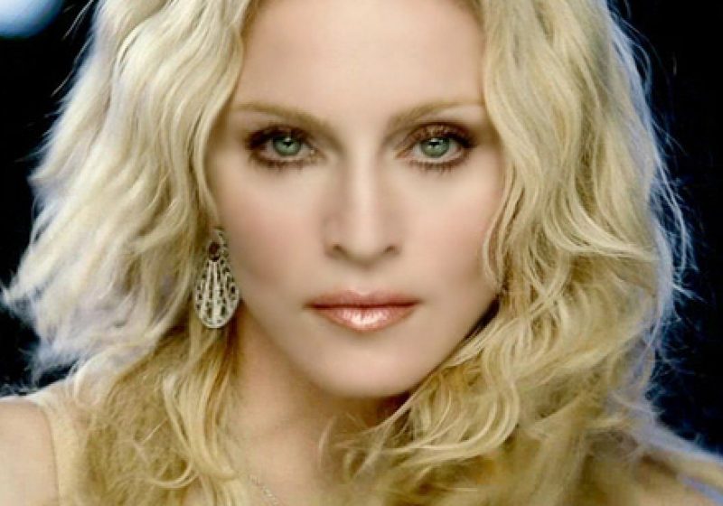 Madonna, eroina principală într-un volum de benzi desenate american