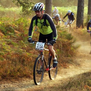 Statiunea Izvoare: Maraton de mountain-bike