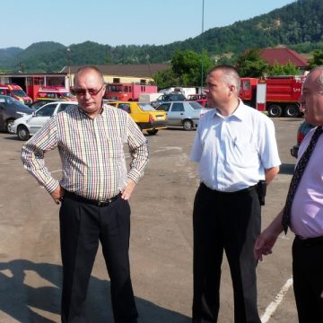 Prefectul Sandu Pocol a verificat stadiul de executare a lucrărilor la noul sediu SMURD Prefectul Sandu Pocol a verificat stadiul de executare a lucrărilor la noul sediu SMURD