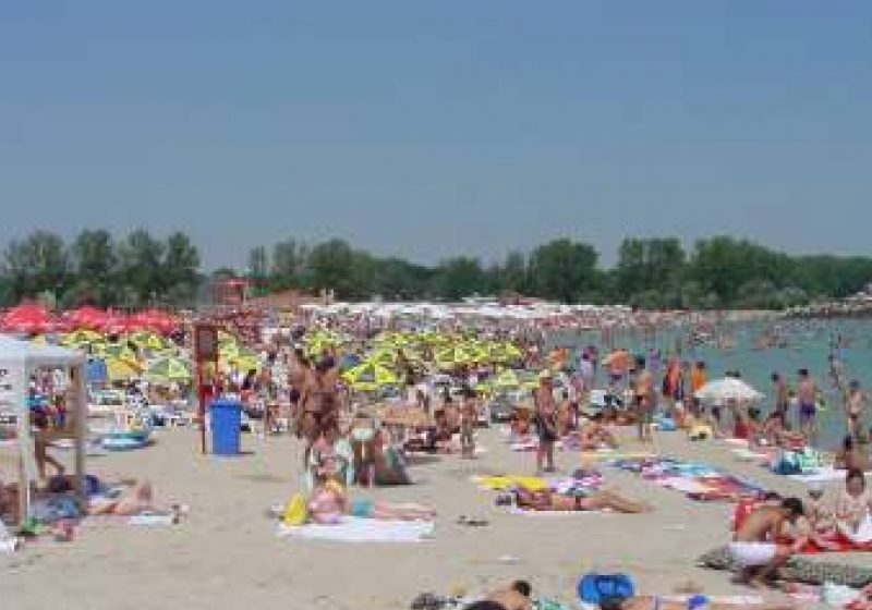 Apa mării de pe tot litoralul românesc este de categorie bună şi foarte bună