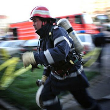 Baia Mare: Barbat paralizat salvat de pompieri