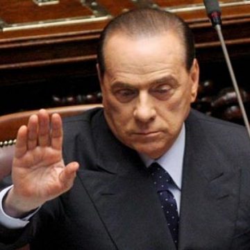 Berlusconi trebuie să plătească daune de 560 de milioane de euro