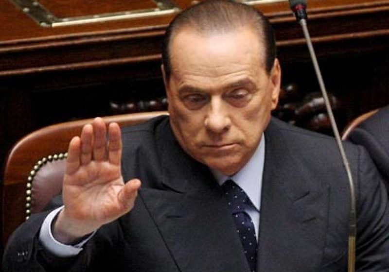 Berlusconi trebuie să plătească daune de 560 de milioane de euro
