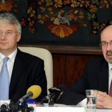 Circa 500.000 de etnici maghiari vor primi cetăţenie ungară până la finalul mandatului guvernului Circa 500.000 de etnici maghiari vor primi cetăţenie ungară până la finalul mandatului guvernului