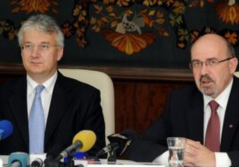 Circa 500.000 de etnici maghiari vor primi cetăţenie ungară până la finalul mandatului guvernului