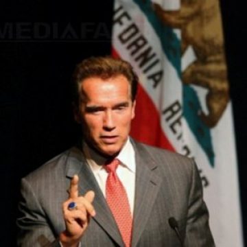 Fiul lui Arnold Schwarzenegger, internat, după ce a suferit un accident Fiul lui Arnold Schwarzenegger, internat, după ce a suferit un accident