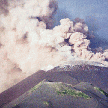 Indonezia: Vulcanul Soputan a început să erupă