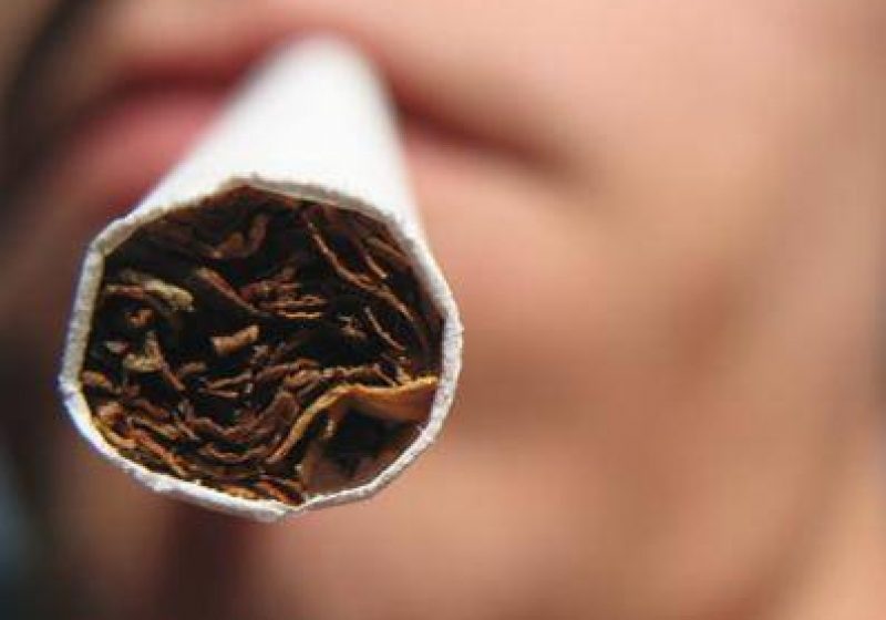 Islandezii vor putea să fumeze doar pe bază de reţetă de la medic