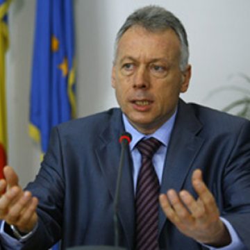 Laszlo Borbely: Mă gândesc la un proiect prin care să existe o taxă auto unică Laszlo Borbely: Mă gândesc la un proiect prin care să existe o taxă auto unică