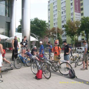 Baia Mare: 40 de voluntari au pedalat pentru un judet mai curat